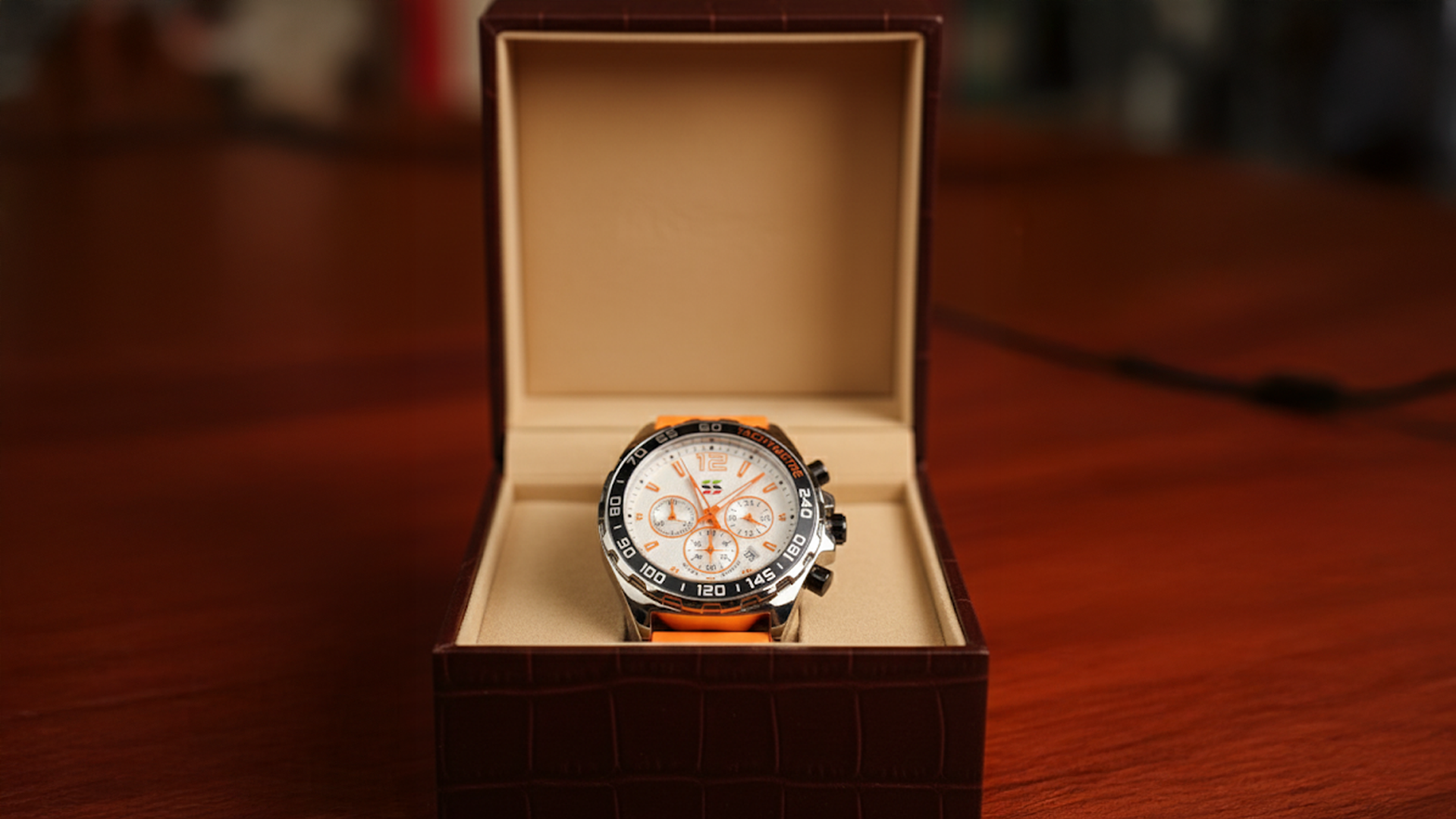 Best Online Stores to Buy Men’s Watches in 2025